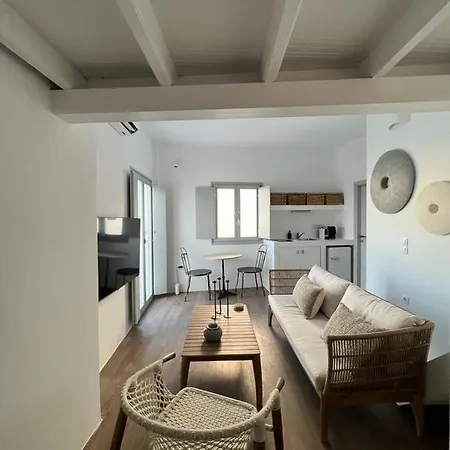 Amarone House, Paros * Náusza