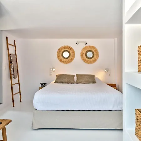 Amarone House, Paros Náusza